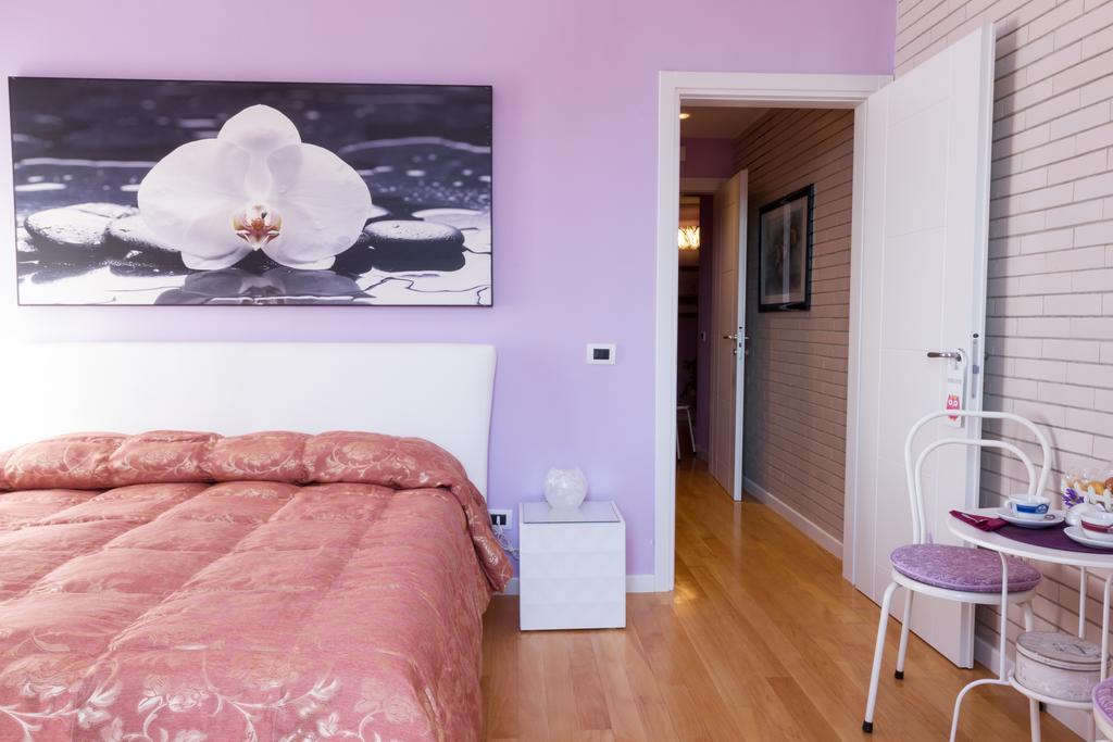 Bevilacqua Bed Roma Santa Croce Hotel Room photo